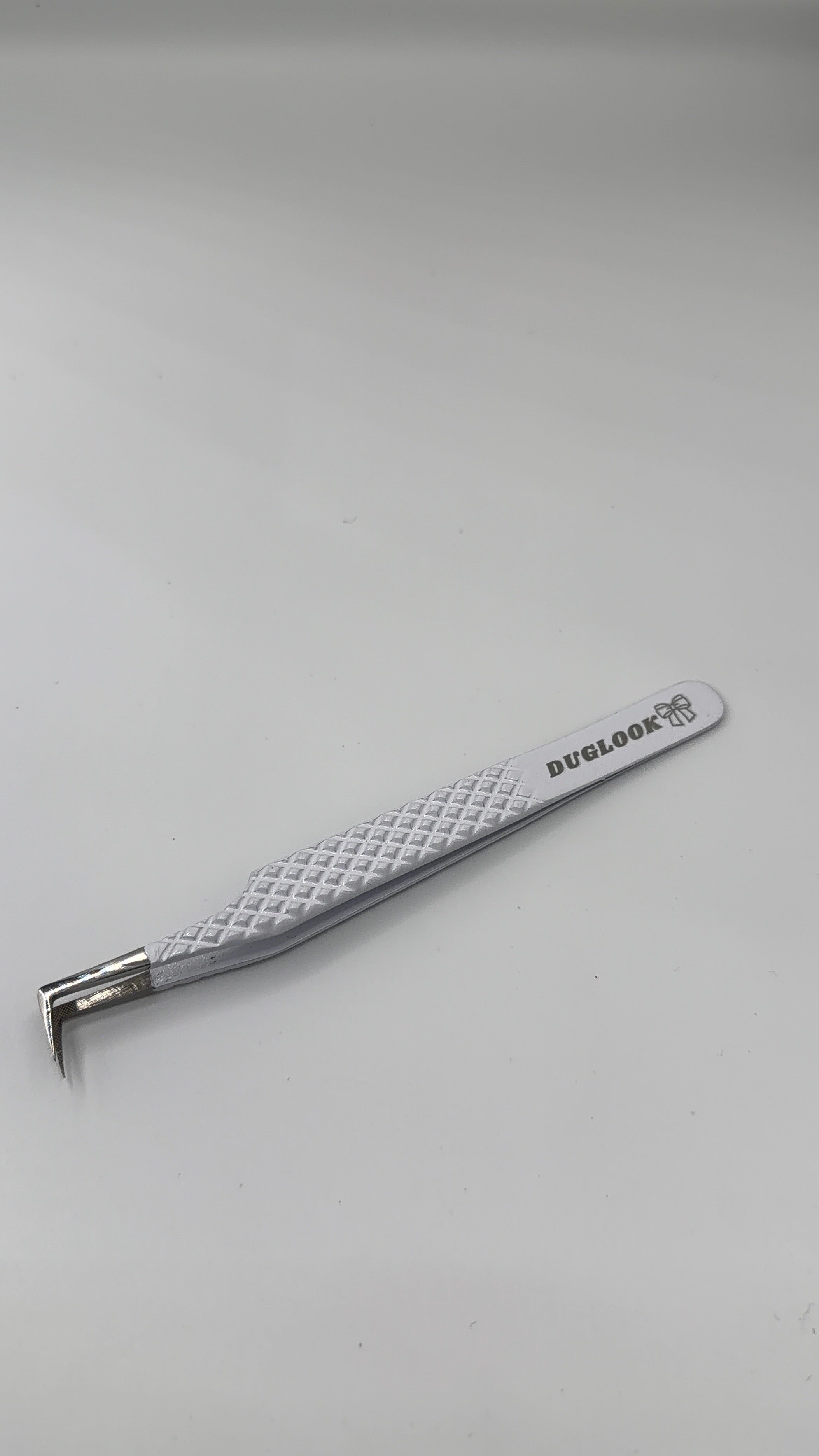 White Fiber Tip Volume Boot Tweezer